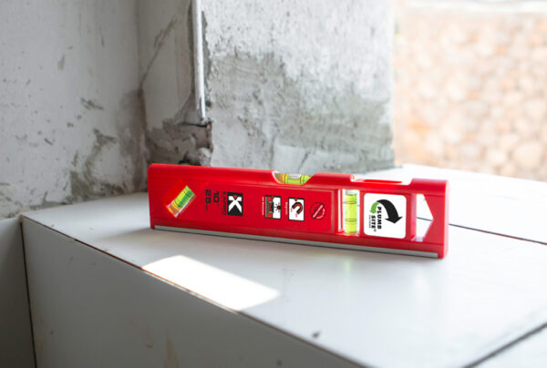 KAPRO 929 กล่องเครื่องมือแม่เหล็กพร้อมระดับน้ำแบบ Plumb Site® (10 นิ้ว) - Image 6
